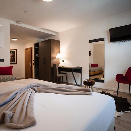 Olimpia Hotel Бормио Екстериор снимка