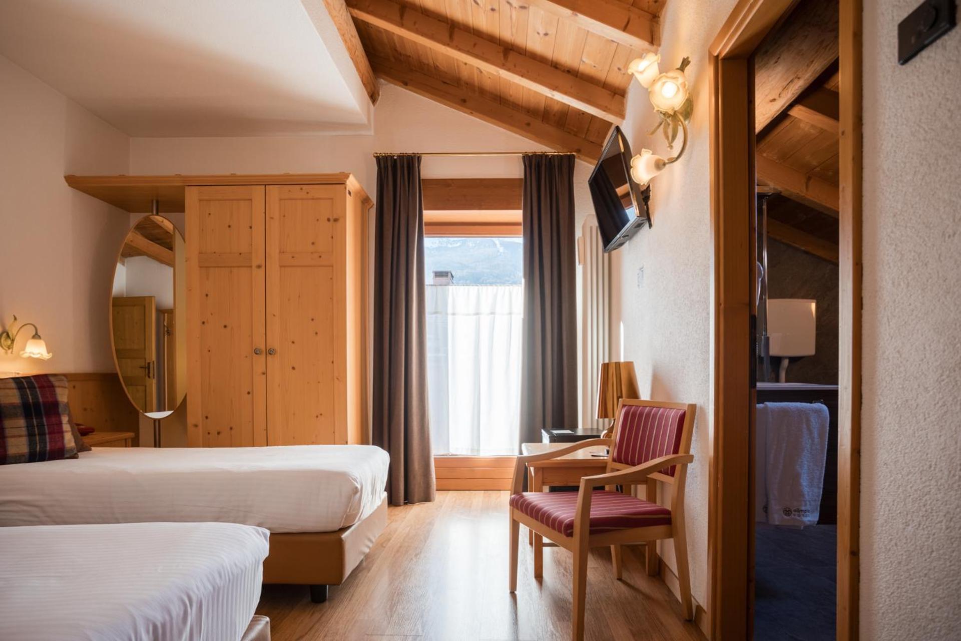 Olimpia Hotel Бормио Екстериор снимка