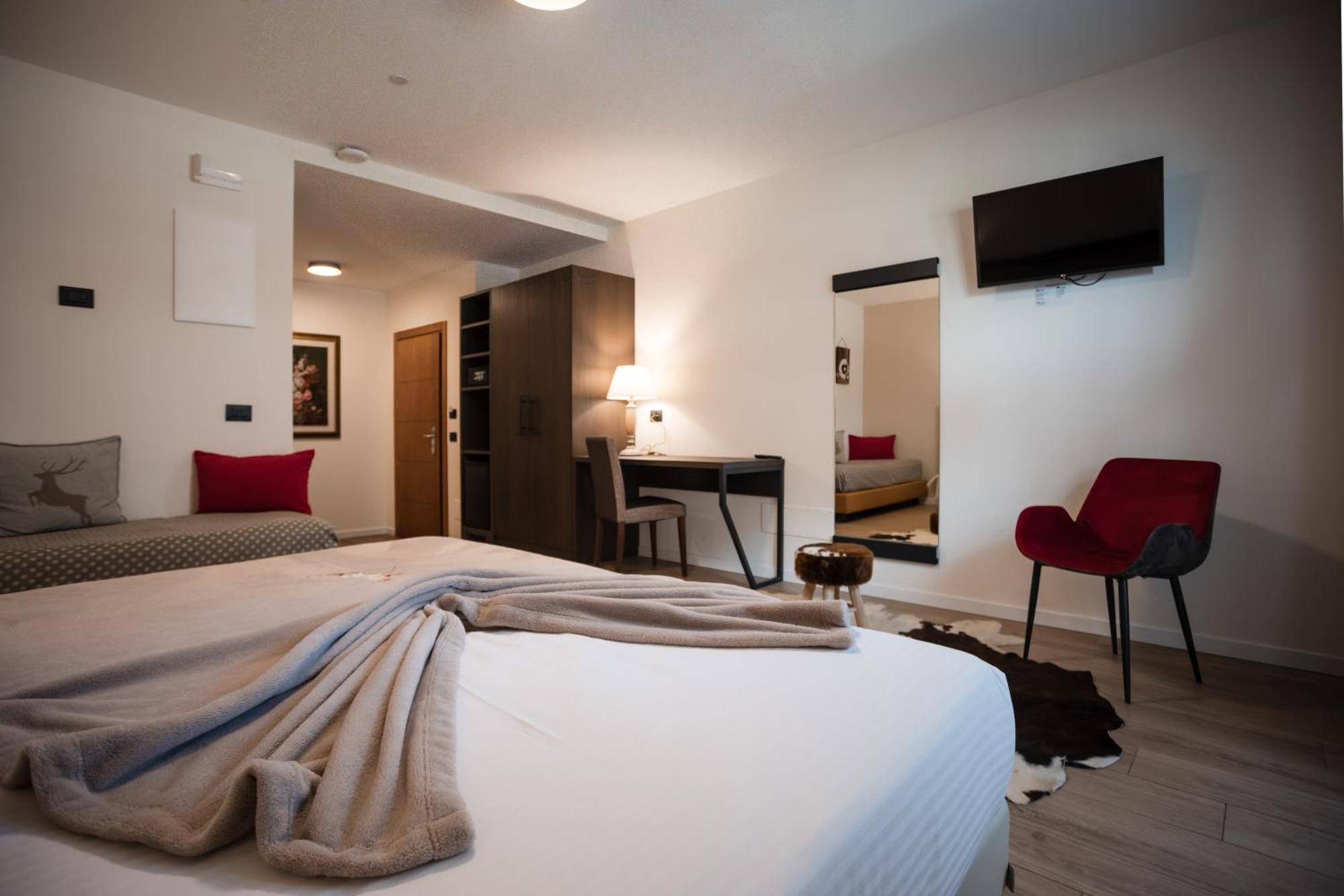 Olimpia Hotel Бормио Екстериор снимка